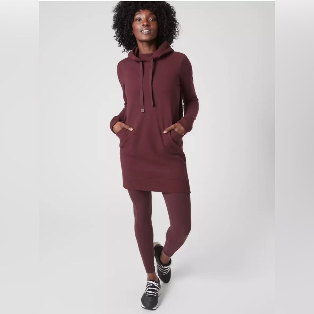Athleta triumph hoodie sweatshirt dress, burgundy, medium, excellent condition